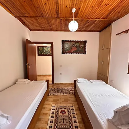 Casa de hóspedes Zholi *